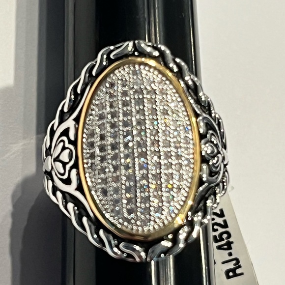 2 Tone Pave Cocktail Ring Sz 8 NWTs. - Picture 1 of 10